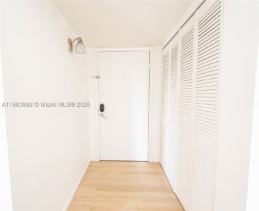 Comprar apartamento en The Yacht Club at Aventura 7308