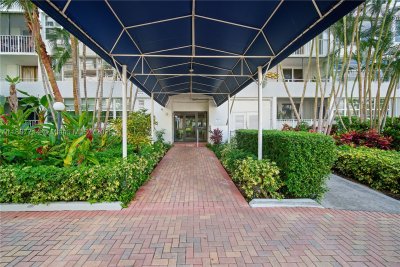 Comprar apartamento en East Point Towers 1018