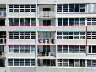 Comprar apartamento en East Point Towers 1018