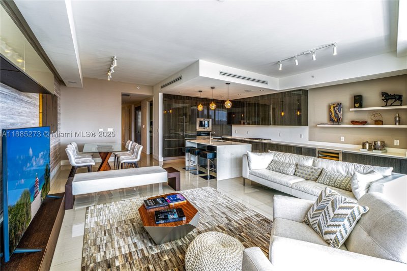 Comprar apartamento en Echo Aventura 603