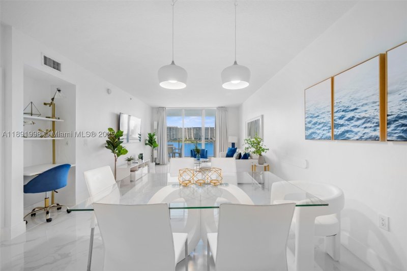 Alquiler de apartamento en Marina Bay Club 708