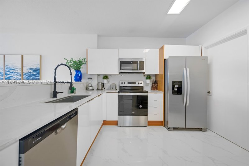 Alquiler de apartamento en Marina Bay Club 708
