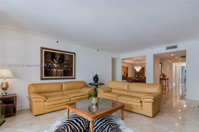 Condo for sale at Ocean Tower Two 303