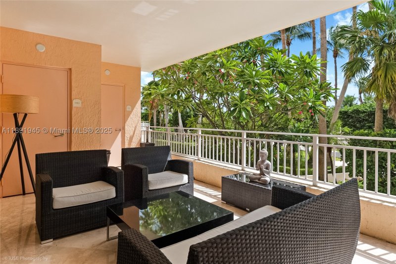 Condo for sale at Ocean Tower Two 303