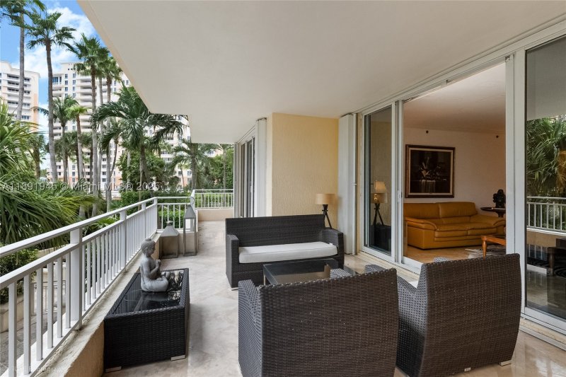 Condo for sale at Ocean Tower Two 303