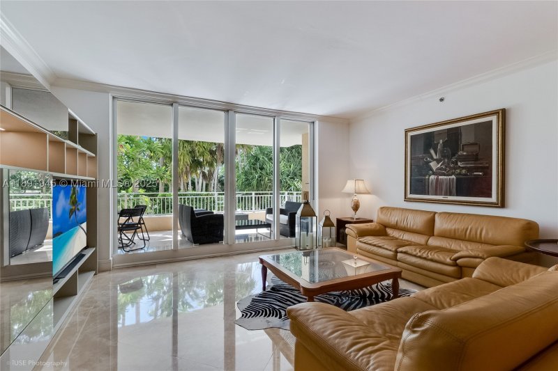 Condo for sale at Ocean Tower Two 303