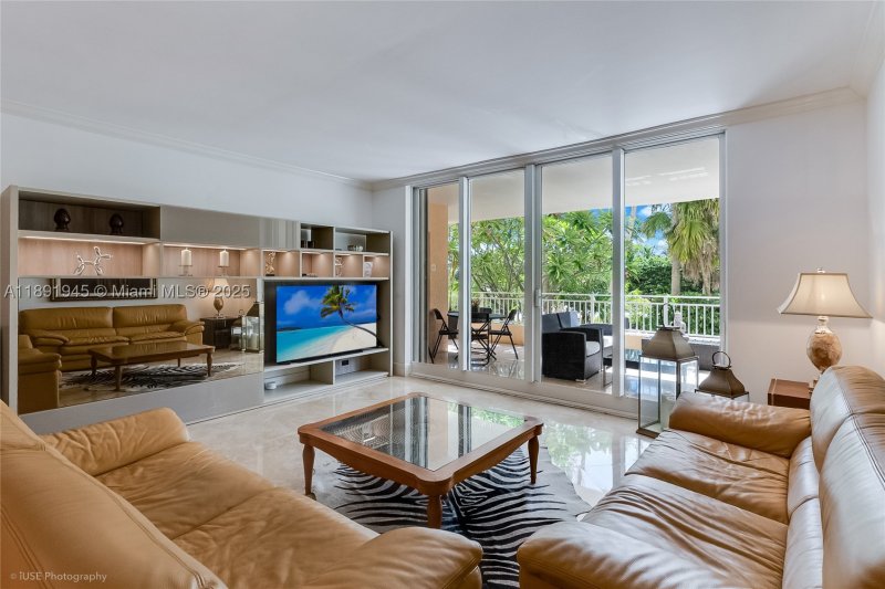 Condo for sale at Ocean Tower Two 303