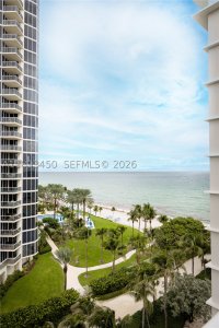 Comprar apartamento no Aventura Beach Club 720