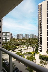 Comprar apartamento no Aventura Beach Club 720