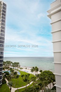 Comprar apartamento no Aventura Beach Club 720
