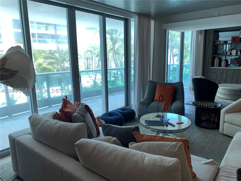 Condo for sale at Azure 305