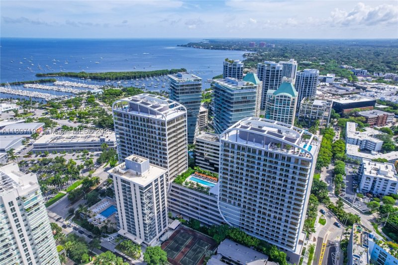 Comprar apartamento en MR. C Residences 1506