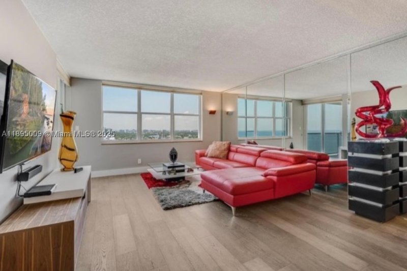 Condo for sale at Berkley South 19H