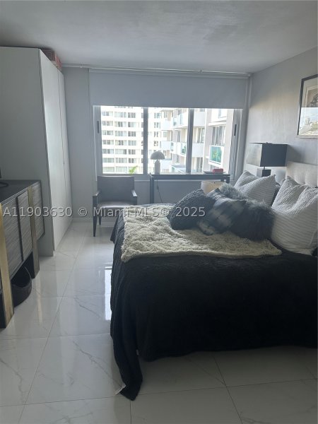 Condo for sale at Mirador North Tower 715