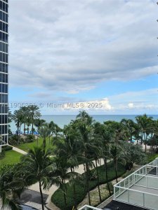 Aventura Beach Club Apt #324