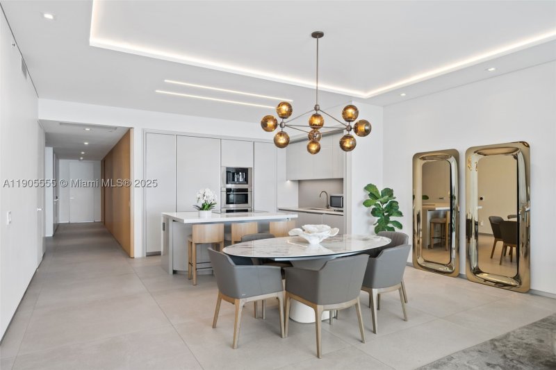 Condo for sale at Residences by Armani / Casa 401