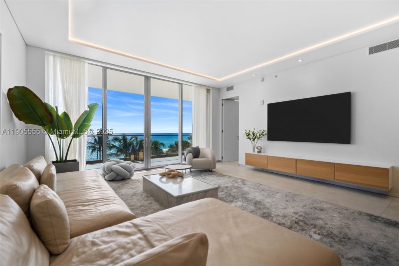 Condo for sale at Residences by Armani / Casa 401