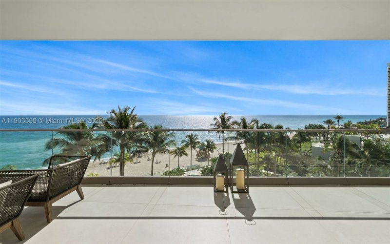 Condo for sale at Residences by Armani / Casa 401