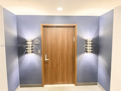 Aluguel de apartamento no Bal Harbour 101 Condo 906