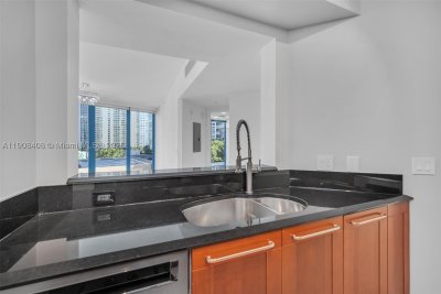 Comprar apartamento en Las Olas River House 1208