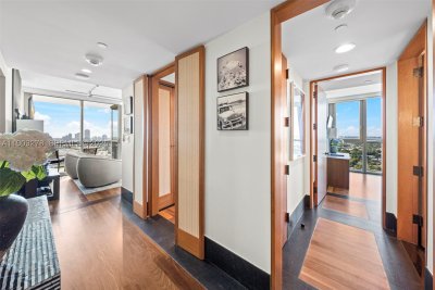 Aluguel de apartamento no Setai 3202