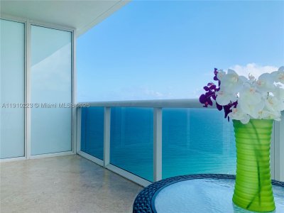 Aluguel de apartamento no Beach Club Two 3605