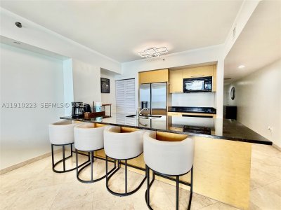 Aluguel de apartamento no Beach Club Two 3605