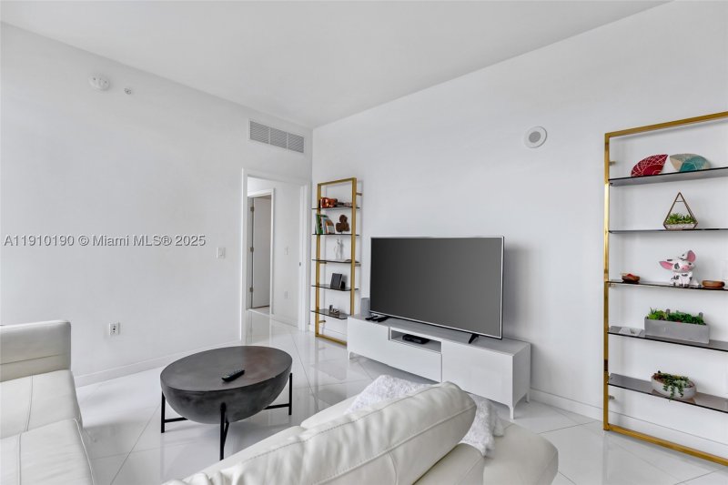 Condo for sale at Paramount Miami WorldCenter 1202
