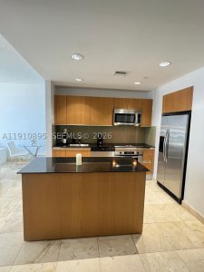 Comprar apartamento en Avenue on Brickell 1050 Tower 1904