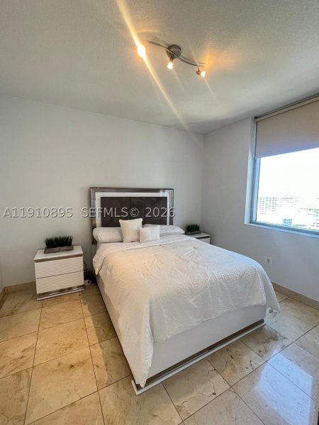 Comprar apartamento en Avenue on Brickell 1050 Tower 1904