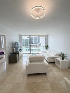 Comprar apartamento en Avenue on Brickell 1050 Tower 1904