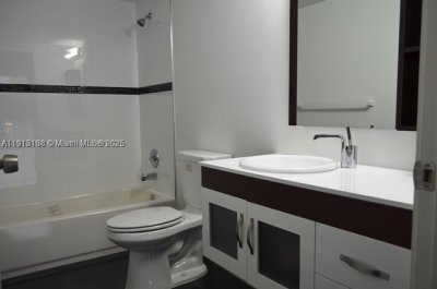 Comprar apartamento no Winston Towers M10