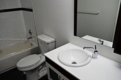 Comprar apartamento no Winston Towers M10