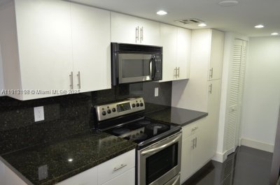 Comprar apartamento no Winston Towers M10