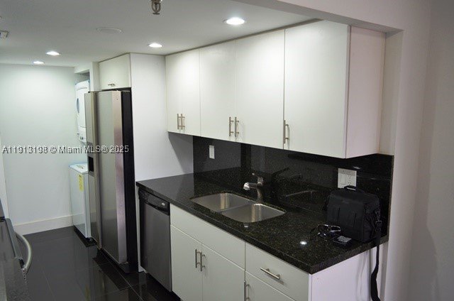 Condo for sale at Winston Towers M10