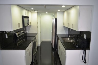 Comprar apartamento no Winston Towers M10