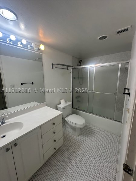 Condo for sale at Ocean View 1019