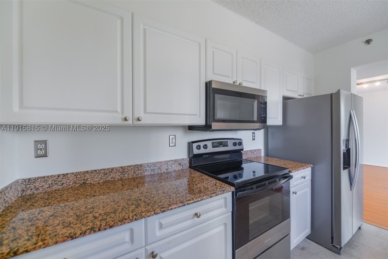 Condo for sale at Grandview 506