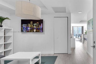 Comprar apartamento no Brickell Heights West 1705