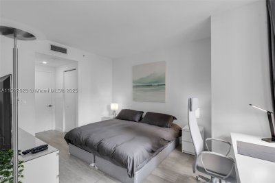 Comprar apartamento no Brickell Heights West 1705