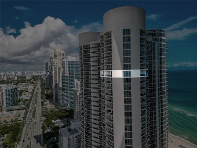 Comprar apartamento no Ocean Four 3505