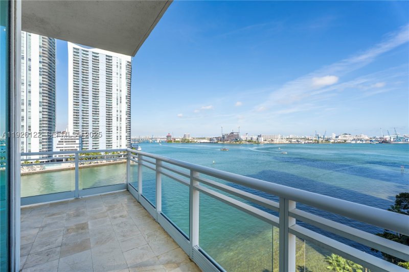 Condo for sale at Asia on Brickell 803
