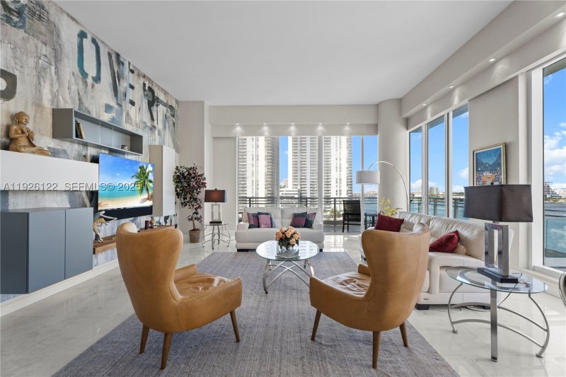 Condo for sale at Asia on Brickell 803