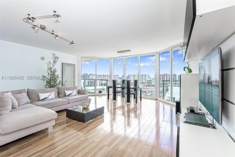Alquiler de apartamento en La Perla 1507