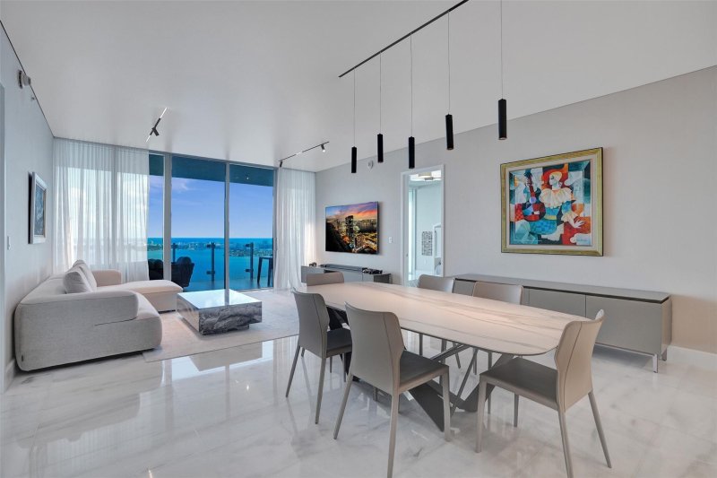 Comprar apartamento en Missoni Baia 4702