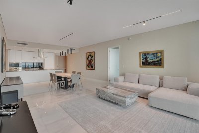 Comprar apartamento en Missoni Baia 4702