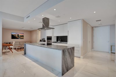 Comprar apartamento en Missoni Baia 4702