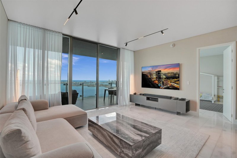 Comprar apartamento en Missoni Baia 4702