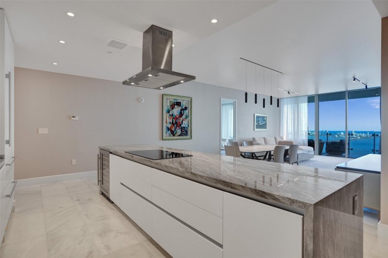Comprar apartamento en Missoni Baia 4702