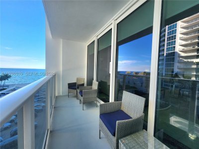 Comprar apartamento no Alexander Towers 508